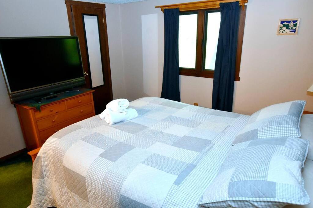 3-Bedroom Vacation Home Steps To Camelback Ski Area Ski-In Ski-Out Crescent Lake Zewnętrze zdjęcie